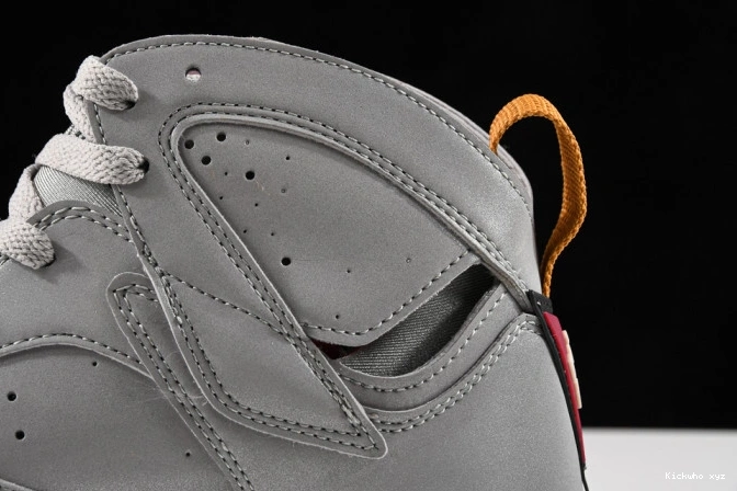 Jordan Reflective Cardinal BV6281-006 Air 7 0814